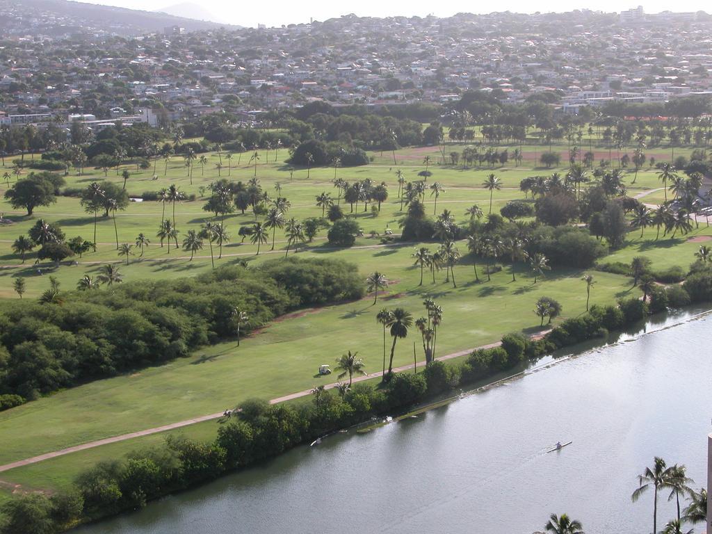 Fairway Villas Honolulu Eksteriør billede